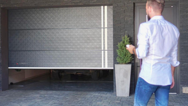 Garagentor-ferngesteuert Garagentor-ferngesteuert