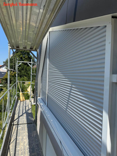 Schrägrollladen-Einbau
